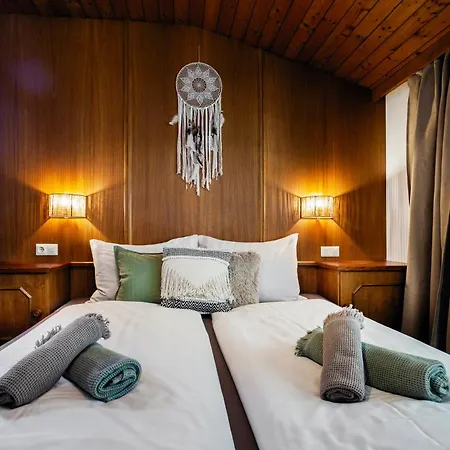Bed and Breakfast Pinetree *