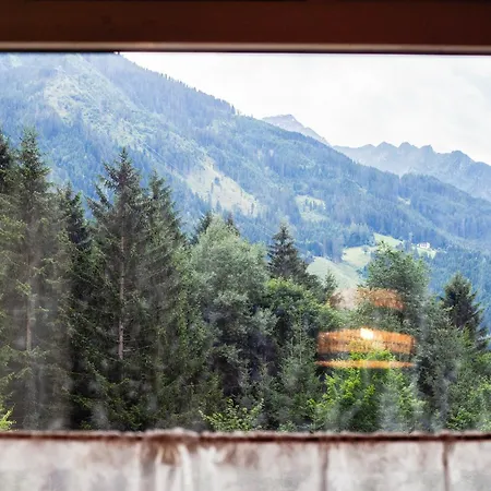 Pinetree Bed & Breakfast Mayrhofen