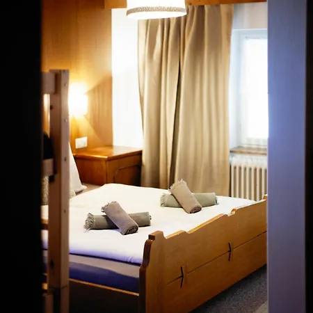 Pinetree 3*