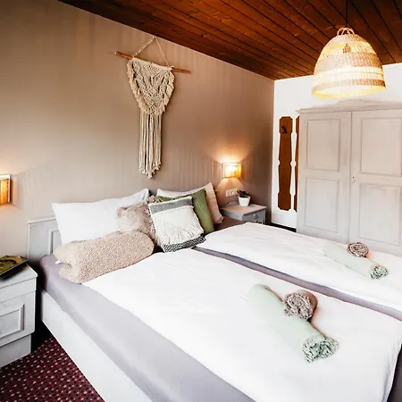 Pinetree Panzió Mayrhofen