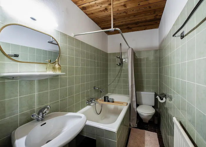 Pinetree Bed and breakfast 3*