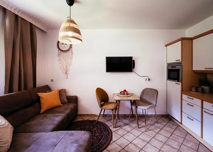 Pinetree 3* مايرهوفن