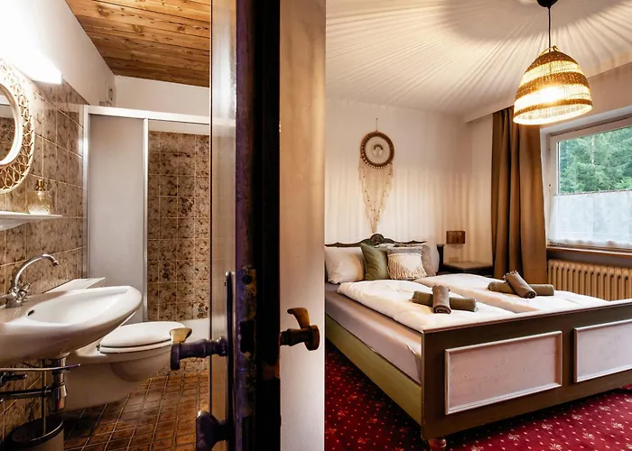 Pinetree فندق مبيت وإفطار 3*