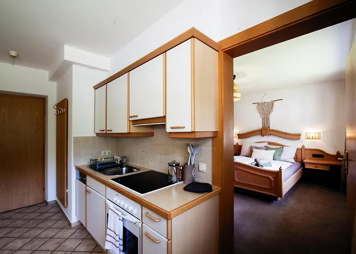 Pinetree فندق مبيت وإفطار 3*