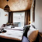 Pinetree Bed & Breakfast Mayrhofen