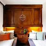 Pinetree Bed & Breakfast Mayrhofen