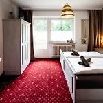 Pinetree Bed & Breakfast